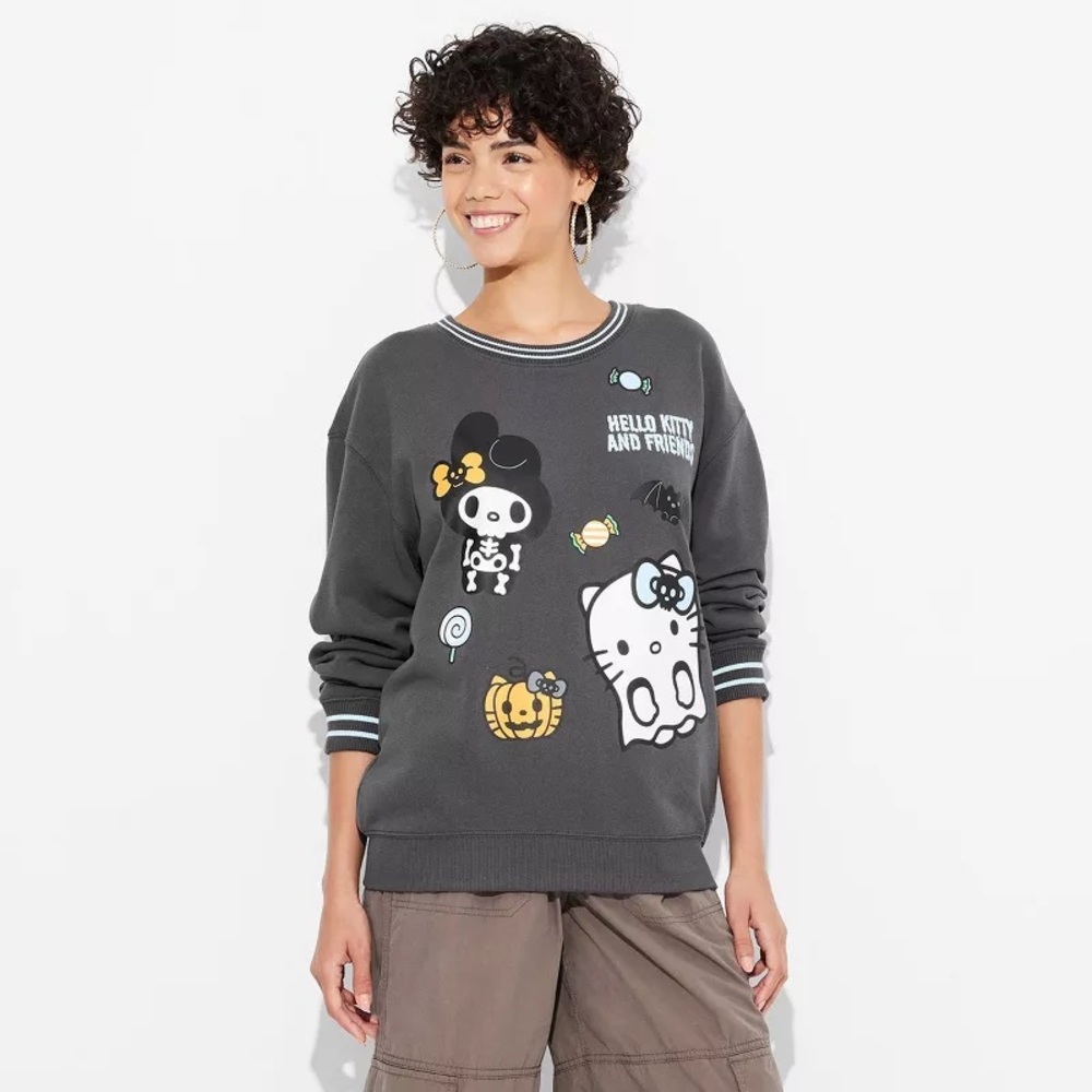 🌙HELLO KITTY Halloween Graphic Sweatshirt🌙